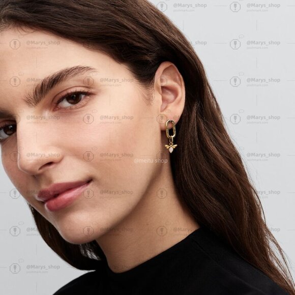 Pandora White Bee Mini Dangle Charm - Picture 2 of 2